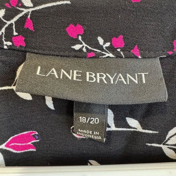 Plus Size Tunic Top Blouse Shirt Size Crochet Trim Y Neck Dark Floral 18-20 1X - Picture 3 of 12